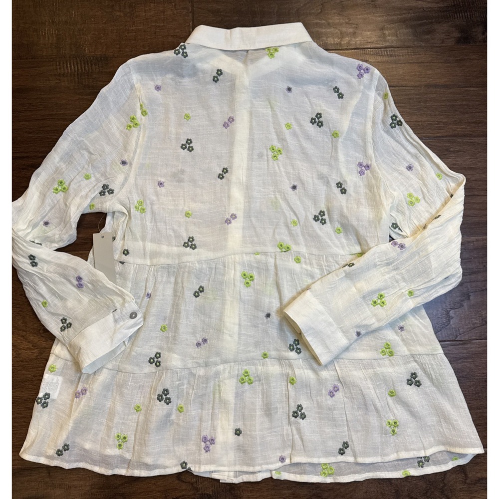 Figueroa & Flower White Floral Embroidered Tiered Peplum Button Down Top - Picture 2 of 8